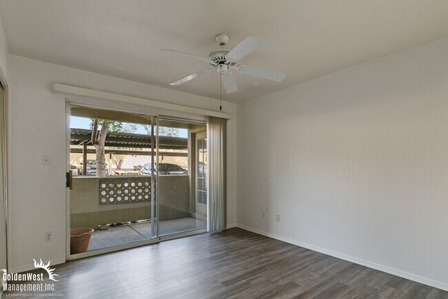 Building Photo - Beautiful 2Bdm 2Ba Condo at the Base of North Mountain Preserve!