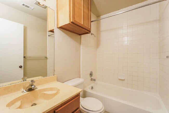 Building Photo - "Charming 3-Bedroom San Antonio Home with Cozy Fireplaces & Ample Storage!"