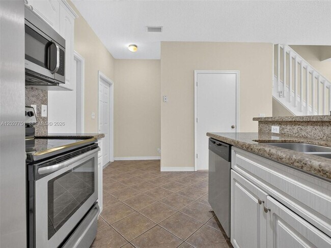 Building Photo - 3677 San Simeon Cir