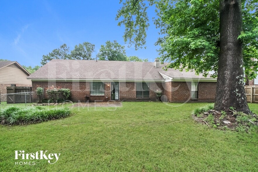 Building Photo - 7161 Oak Chase Ln