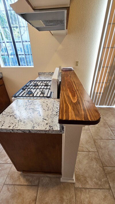 Brand New Breakfast Bar - 12821 Caswell Ave