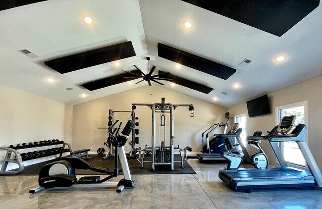 Building Photo - 133 Pinnacle Dr