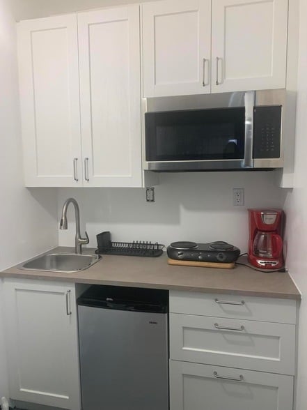 Building Photo - 1307 SW 18th Ct