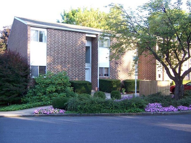 Building Photo - Nuway