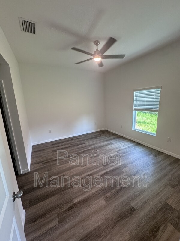 Building Photo - 966 Hood Ave NW