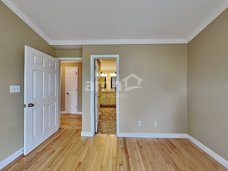 Building Photo - 215 Aqua Marine Ln