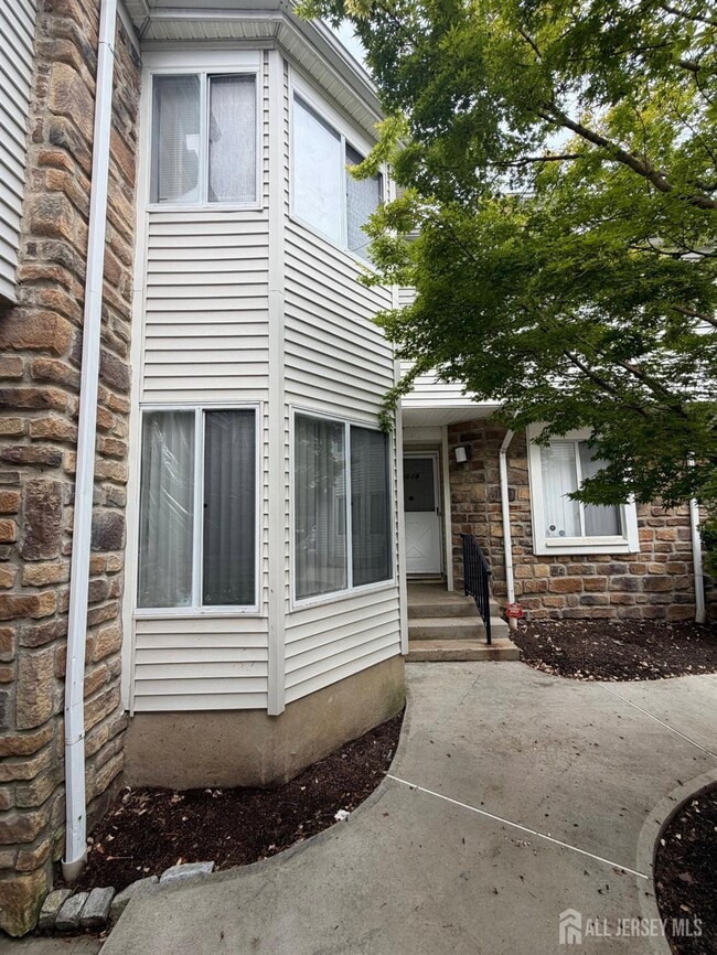 Building Photo - 1034 Schmidt Ln