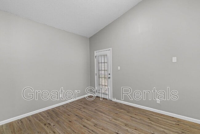 Building Photo - 1519 Harvard Way