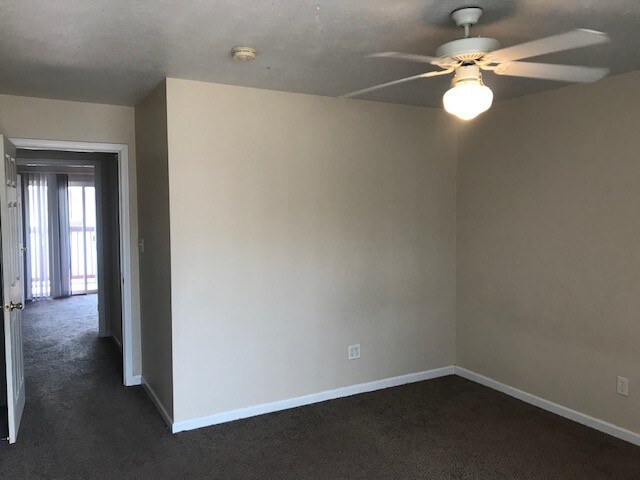 Building Photo - 510 S Poplar St