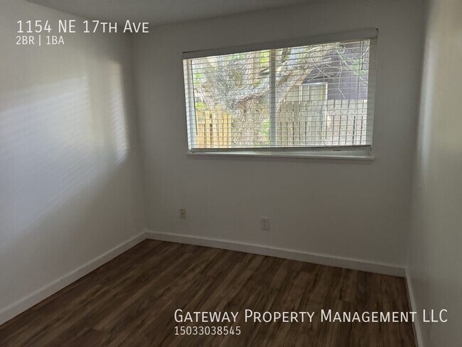 Building Photo - 1154 NE 17th Ave