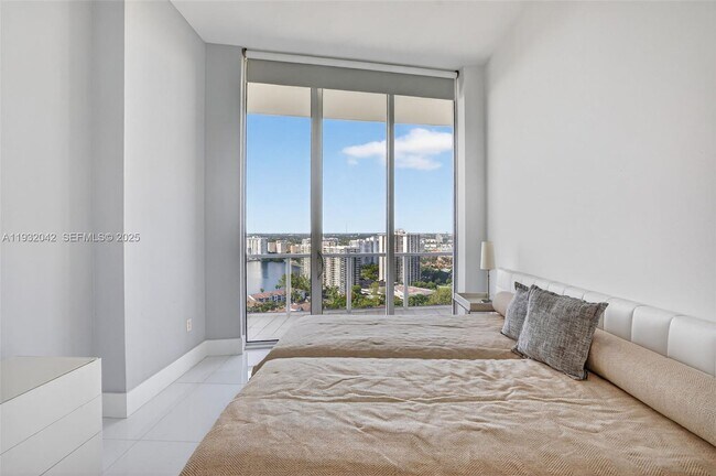 Building Photo - 4100 Island Blvd