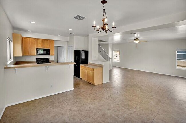 Building Photo - Spacious Sanctuary in Sahuarita: Modern Living Meets Outdoor Comfort