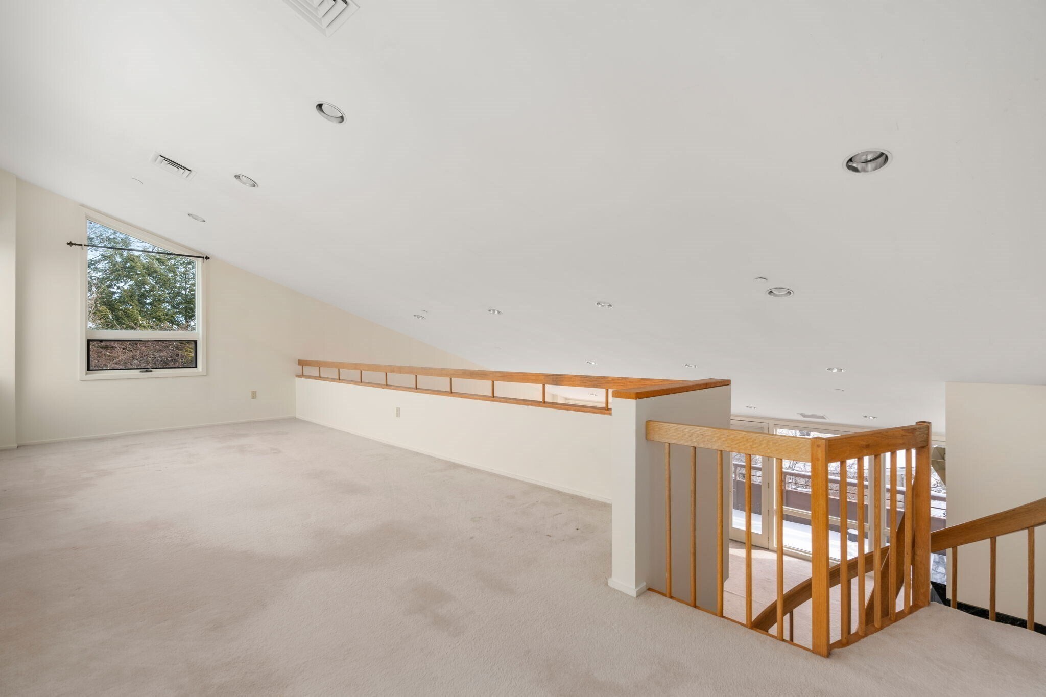 Building Photo - 241 Perkins St