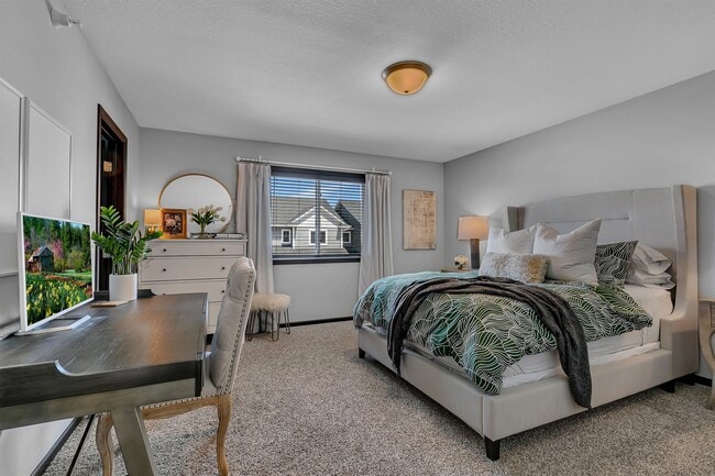 Building Photo - 1244 7th Ave S