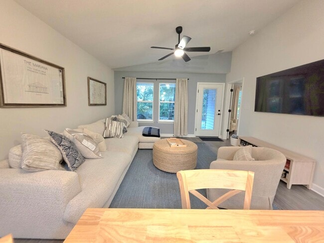 Building Photo - Discover the Style & Comfort in this new 3 Bedroom, 2 Bath Home.