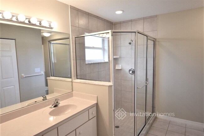 Building Photo - 434 Pendrey Dr