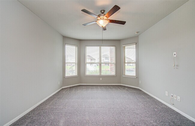 Building Photo - 24331 Kee Cresta Ct