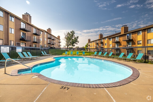 Building Photo - Fox Ridge Apartments