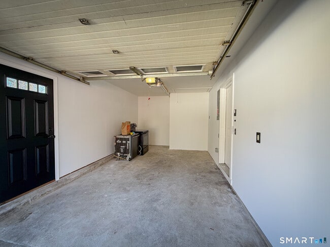 Building Photo - 21 Oven Rock Rd