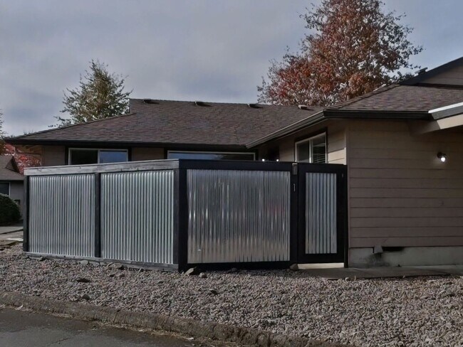 Building Photo - FALL SPECIAL ~ $780 OFF FIRST MONTH RENT