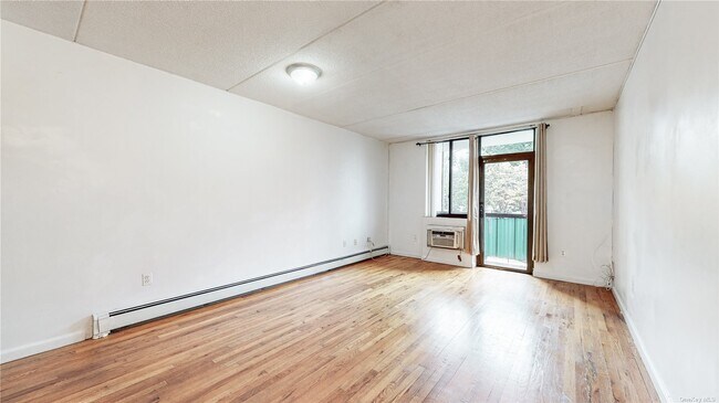 Building Photo - 60-59 Flushing Ave