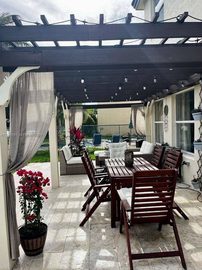 Building Photo - 1531 SE 20th Rd