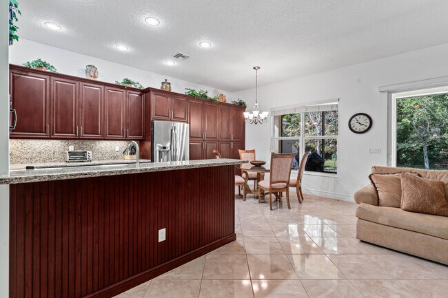 Building Photo - 8727 Carmel Mountain Way