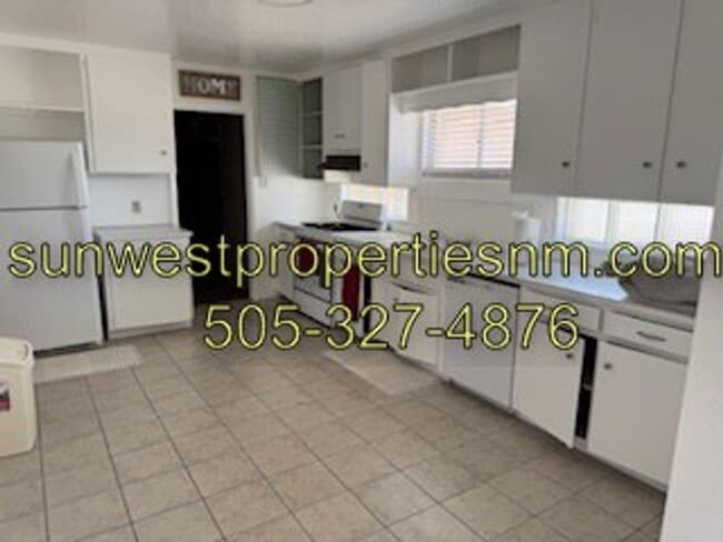 Building Photo - 3 Bedroom, 1 Bath House