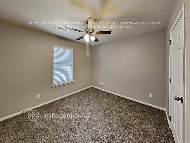 Building Photo - 1123 Hipp Rd