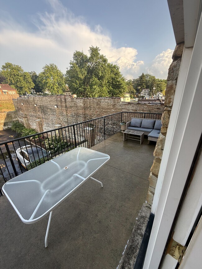 Building Photo - Apartments in Lockport