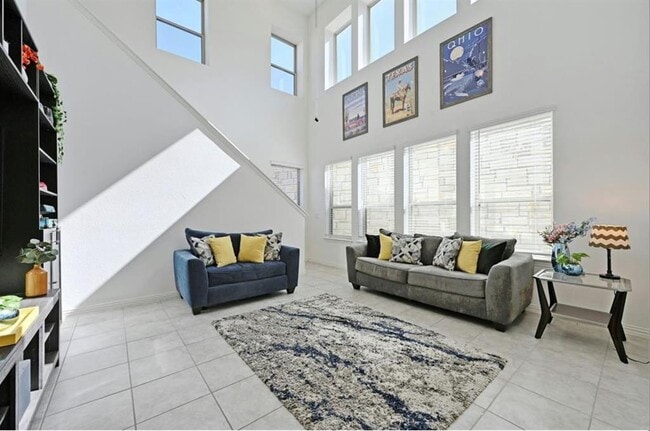 Building Photo - 12613 Stanford Dr