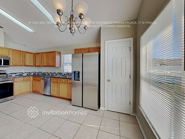 Building Photo - 142 Southampton Dr