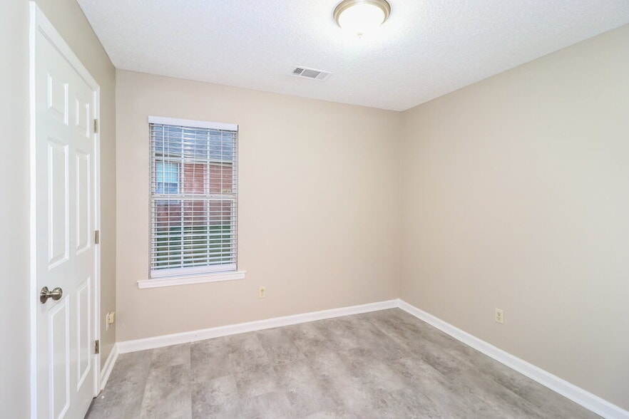 Building Photo - 9294 Morning Garden Cove