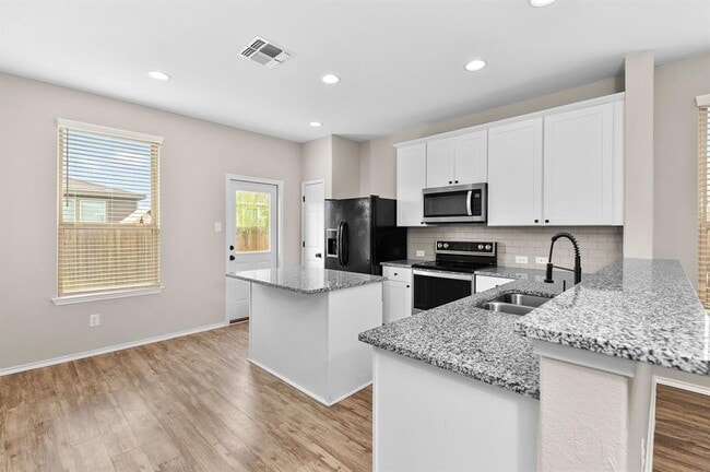 Building Photo - 508 Crane Crest Dr