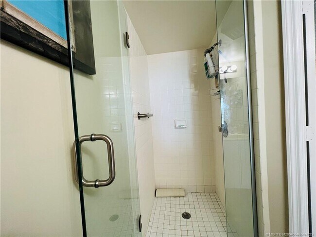 Building Photo - 8880 S Ocean Dr