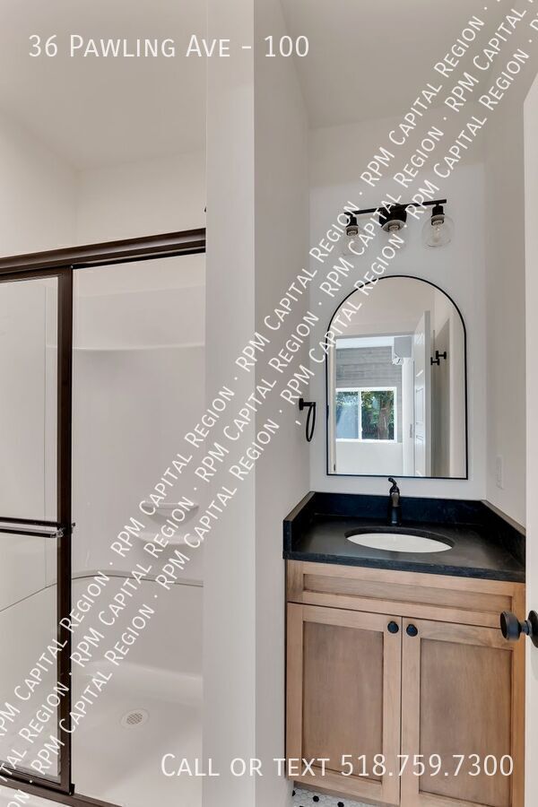Building Photo - 36 Pawling Ave