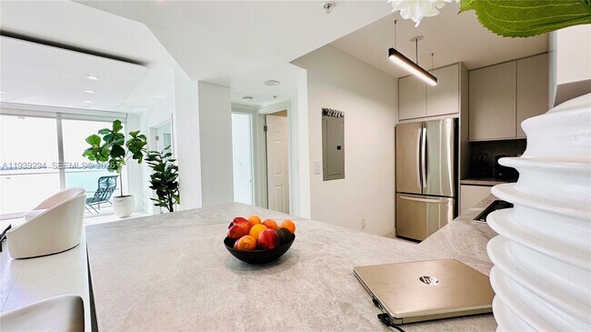 Building Photo - 800 Claughton Island Dr