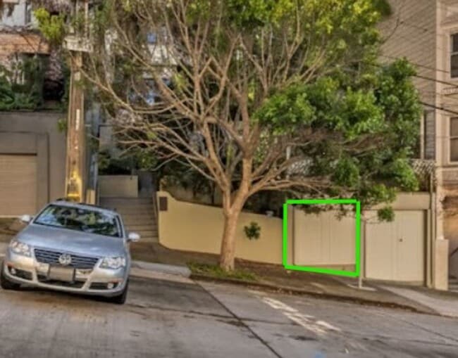 Building Photo - 1167 Green St