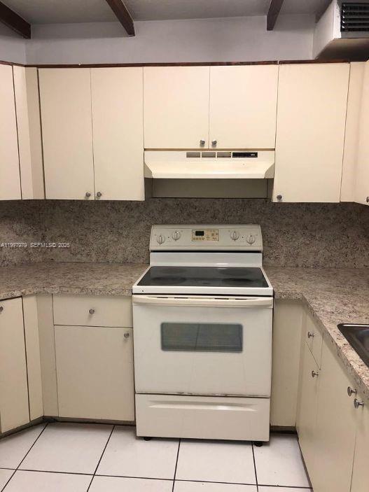 Building Photo - 10241 NW 9th St Cir