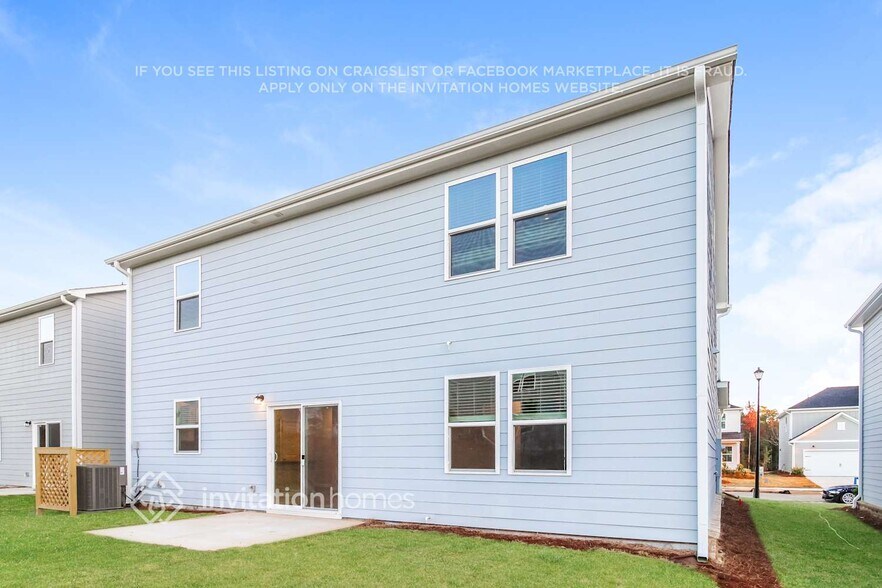 Building Photo - 335 Rock View Ln