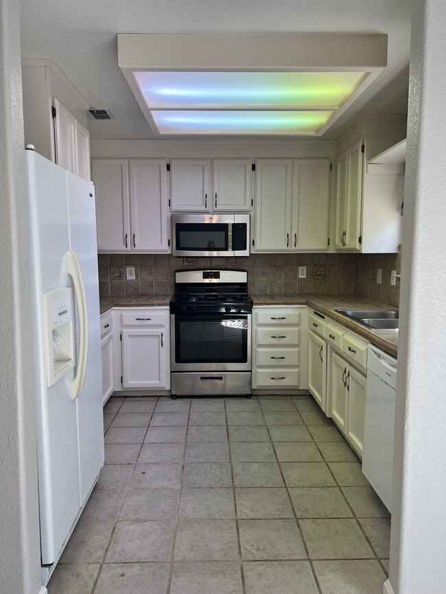 Building Photo - 1731 Third St