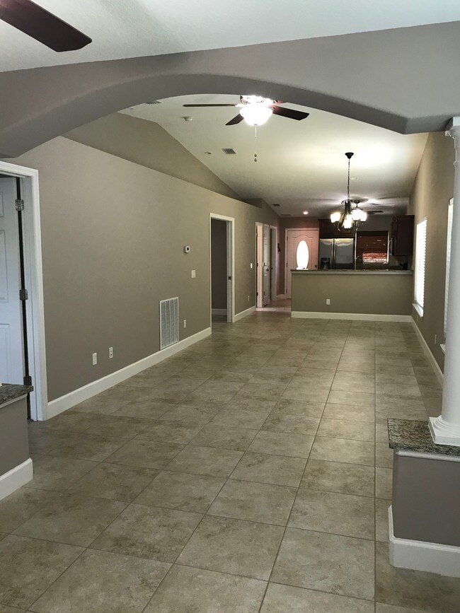 Building Photo - 2270 Hawks Cove Cir