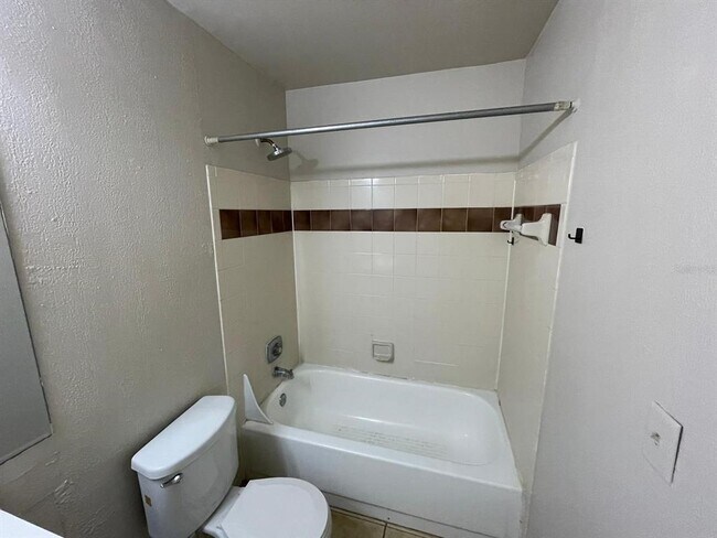 Building Photo - 6100 Westgate Dr