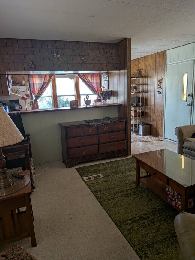 Building Photo - 28513 S Palm Ct Dr