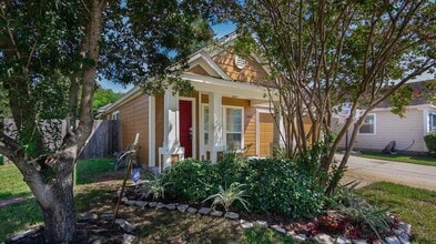 Building Photo - 16614 Hodgefield Ln
