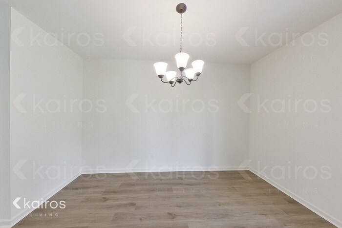 Building Photo - 114 Teddy Ln