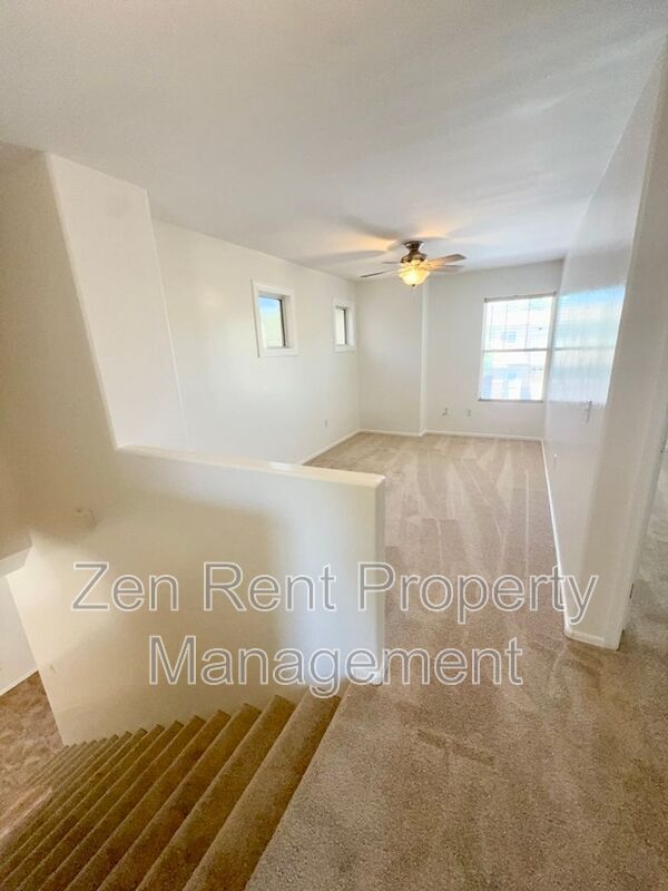 Building Photo - 4237 E Windsor Dr