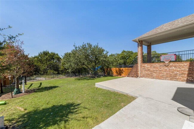 Building Photo - 5104 Alonso Dr
