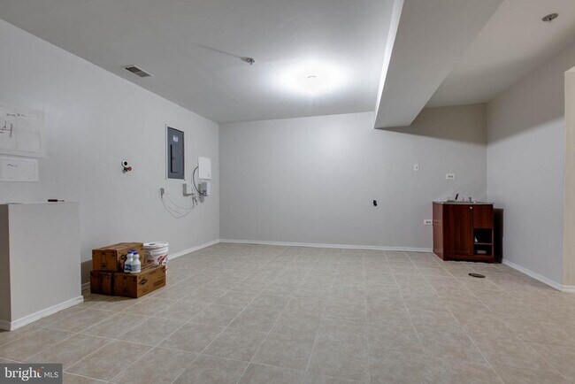 Building Photo - 1506 Penzance Way