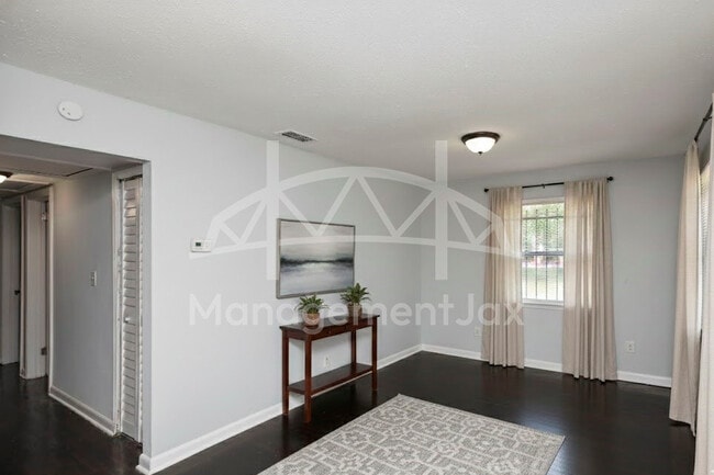 Building Photo - 1839 W 30th St